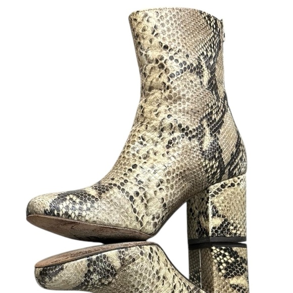 Free People Chunky Leather Snakeskin Ankle Boots Booties Size 7.5 Y2K Block Heel - Picture 1 of 16